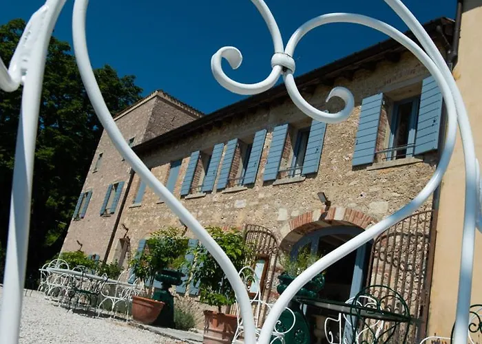 La Candola Inn
